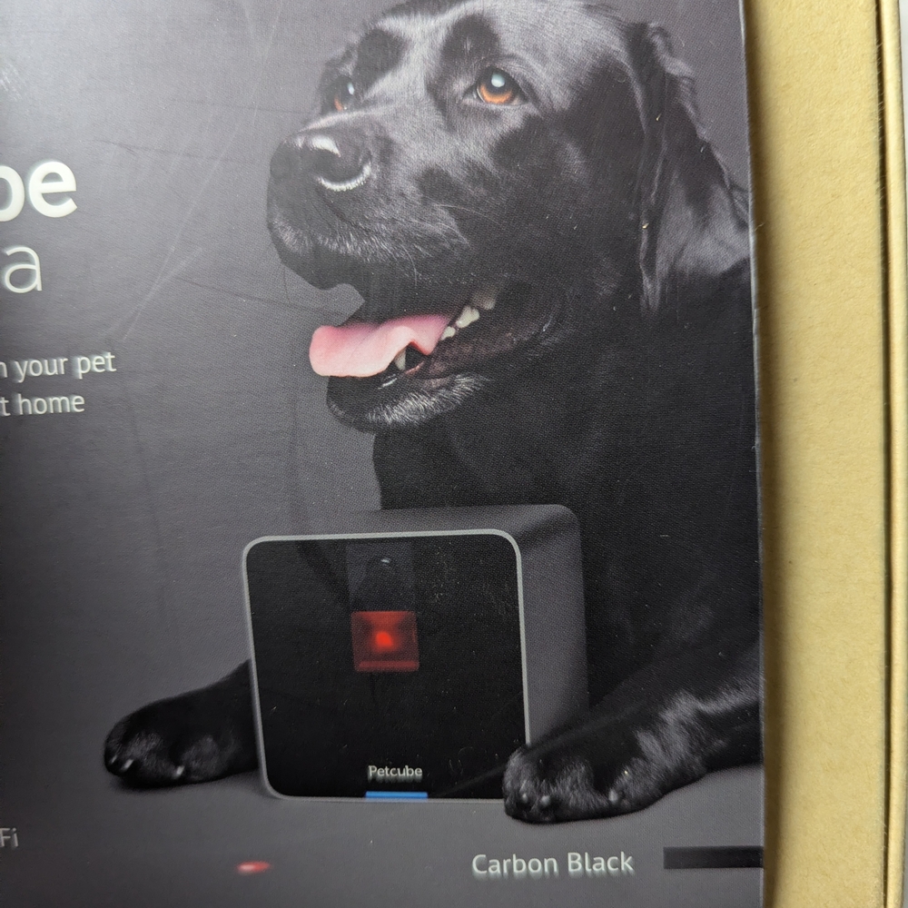 New In box Wi-Fi Pet Camera - Picture 2 of 6